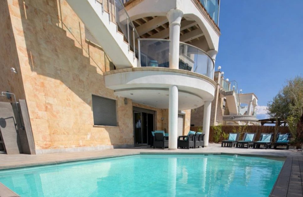 Hayeara Halevana_vila_1061_385692_jF1Rm6M.jpg