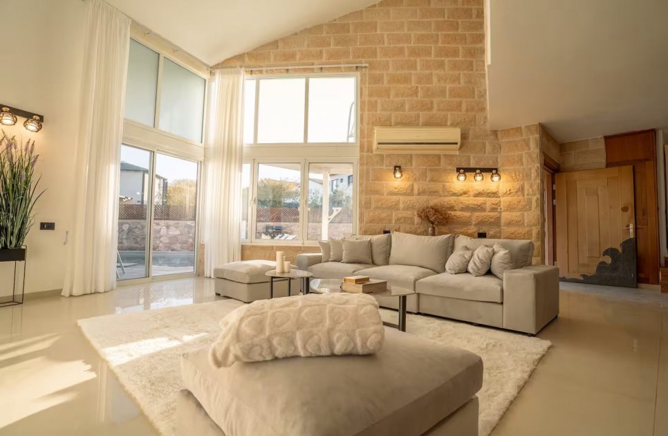 Villa Yuka_vila_955_384969_Sbckbrs.jpg